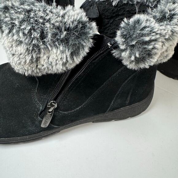 Khombu Women’s Jessica Black Boots with faux fur trim. Size 8 - Picture 6 of 9
